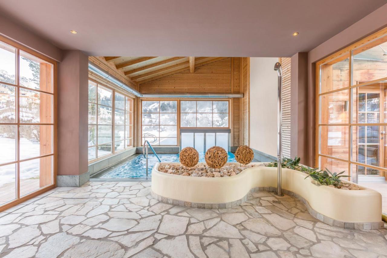 Family Hotel Posta Santa Cristina Val Gardena Eksteriør bilde