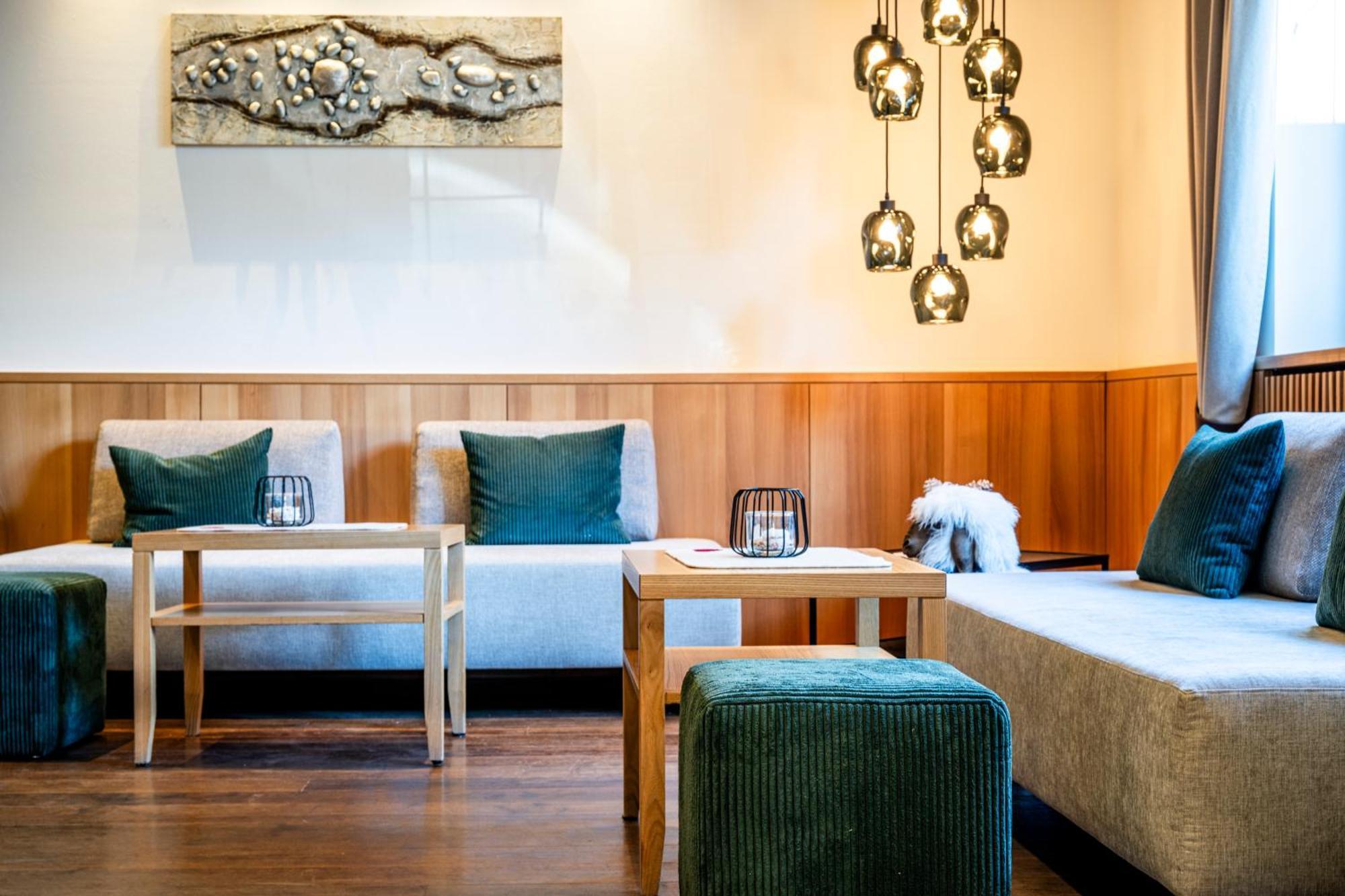 Family Hotel Posta Santa Cristina Val Gardena Eksteriør bilde